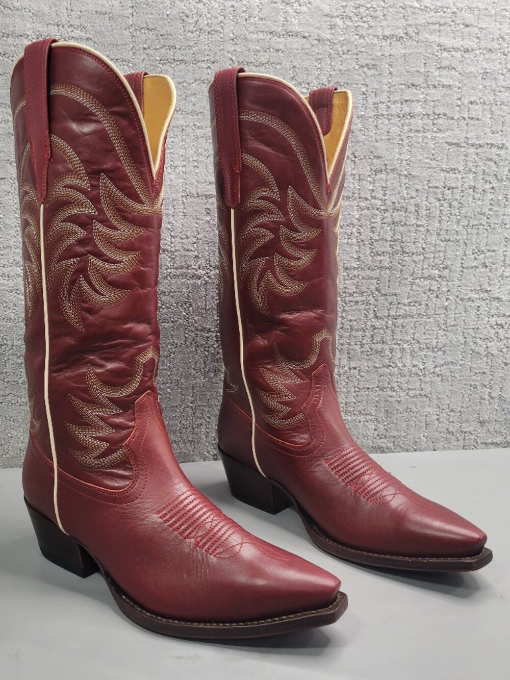 Tecovas The Annie Women's Size US 9B Scarlet Cowhide Cowgirl Boots. - Picture 3 of 13